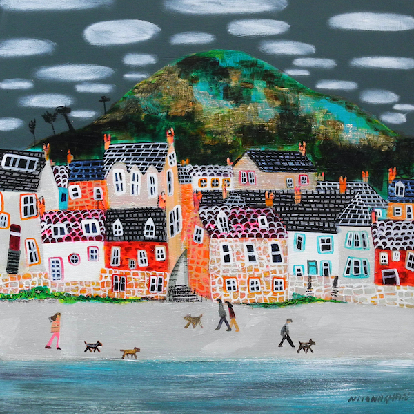 'North Berwick Beach Strollers' by Nikki Monaghan (H245) 